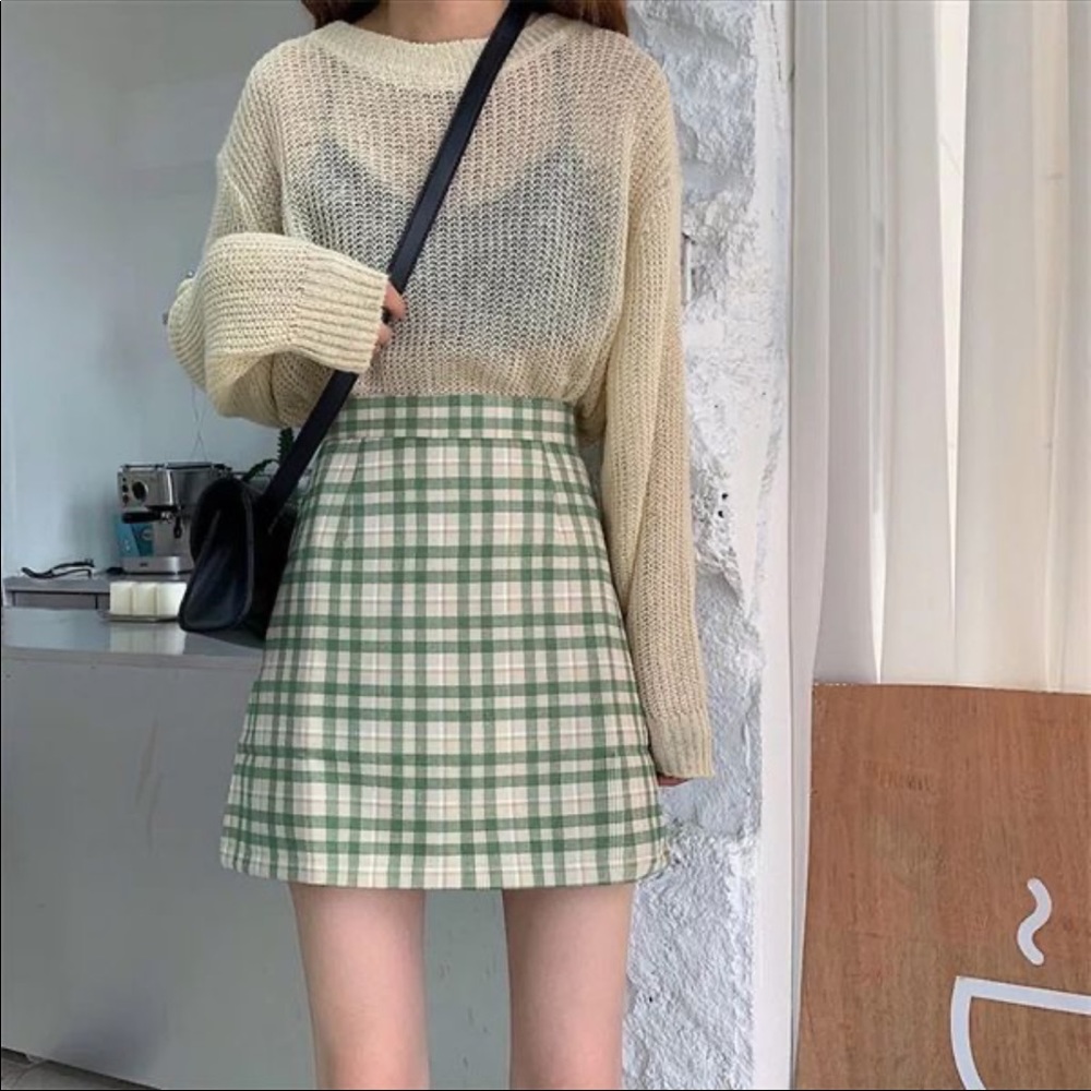 A line green skirt